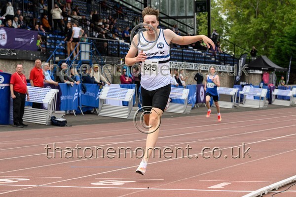 Sen25SAT-913833 - Track Male Set Two