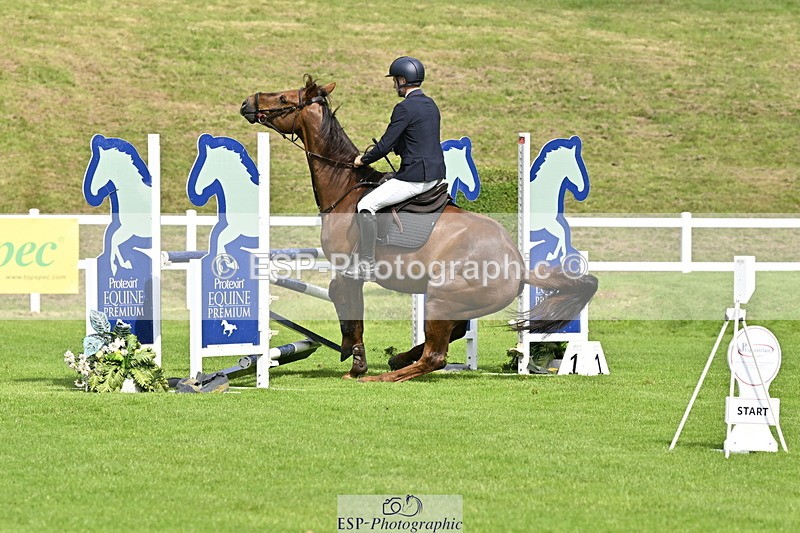 250613A-094626-00111 - Cls 1 Snr Newcomers and 1.10m Open