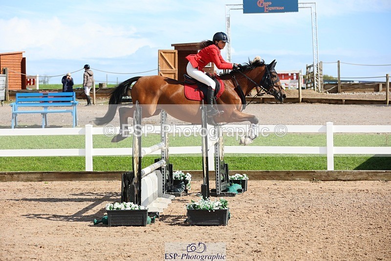 250913-141528-07308 - Cls 25 1.05m Amateur Quali