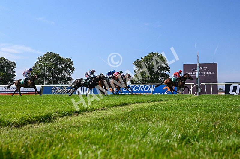 160726-Race 5-Captain Cess-2 - Race 5 16.10pm Meijer Celebration Cup Handicap
