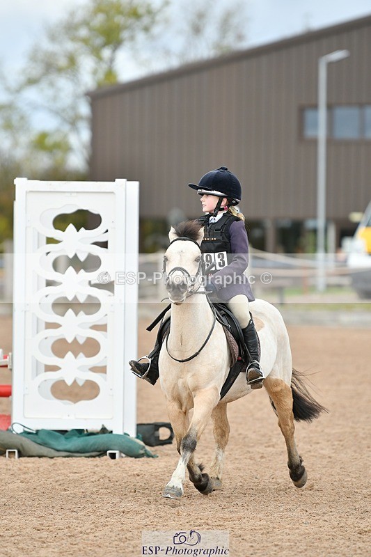 251026-105727-02184 - Cls 21+22 70cm Club and Schools