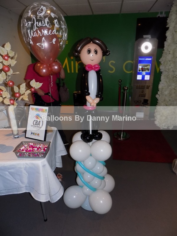 Groom Column - Wedding Balloon Photos