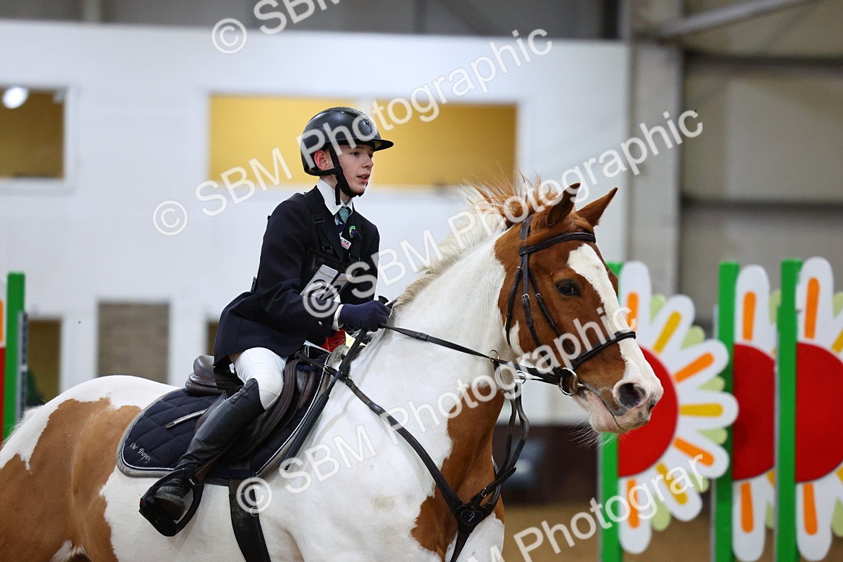 SBM_001762 - Class 4 - Festive Fences - 70cm