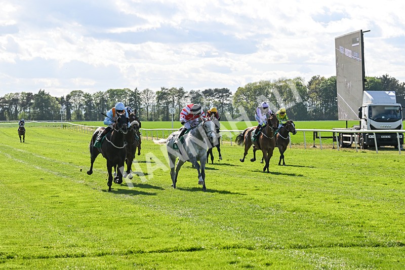 030525-Race 6-Secret Guest-3397 - Race 6