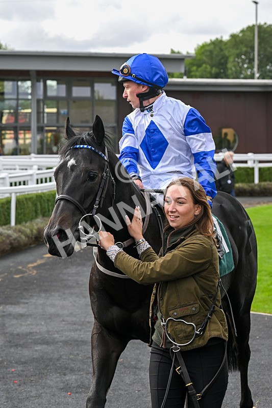 021024-Race 2-Al Hussar-9202 - Race 2