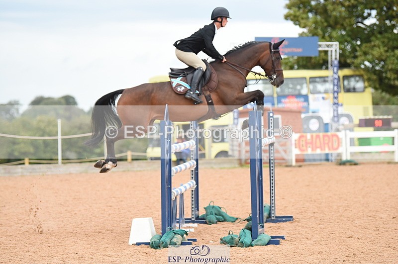 230927A-235352-00563 - Cls 6 National 1.30m