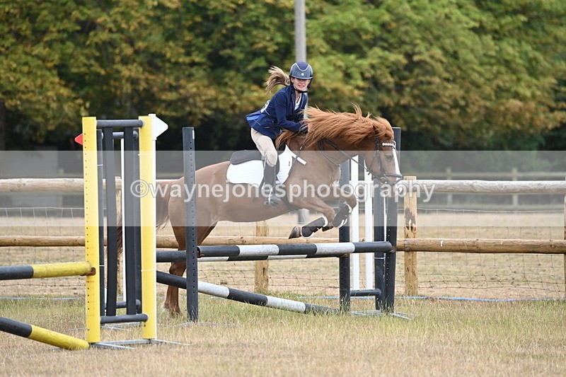 WJ6_0924 - Class 14 Intermediate Jumping 75cm