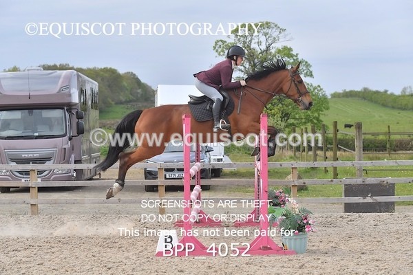 BPP_4052 - CLASS 9 - FRI - Senior Newcomers/ 1.10m Open