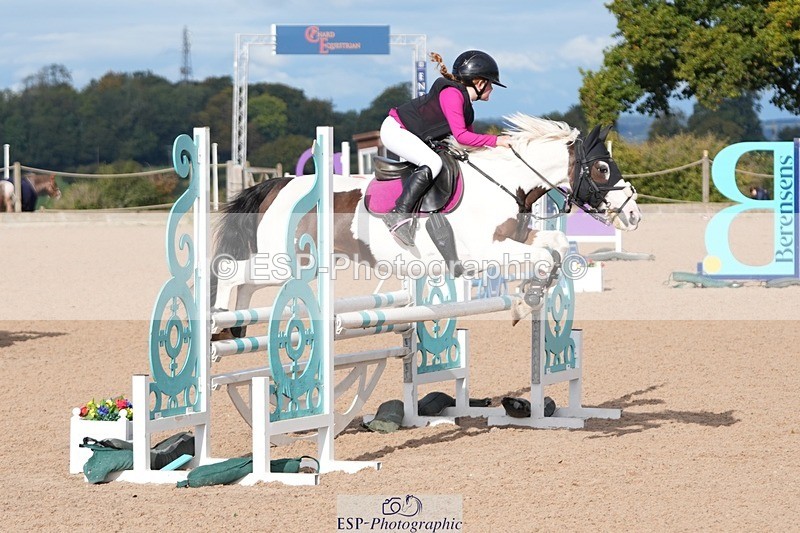 250921-095802-02068 - Cls 4 Pony British Novice and 80cm