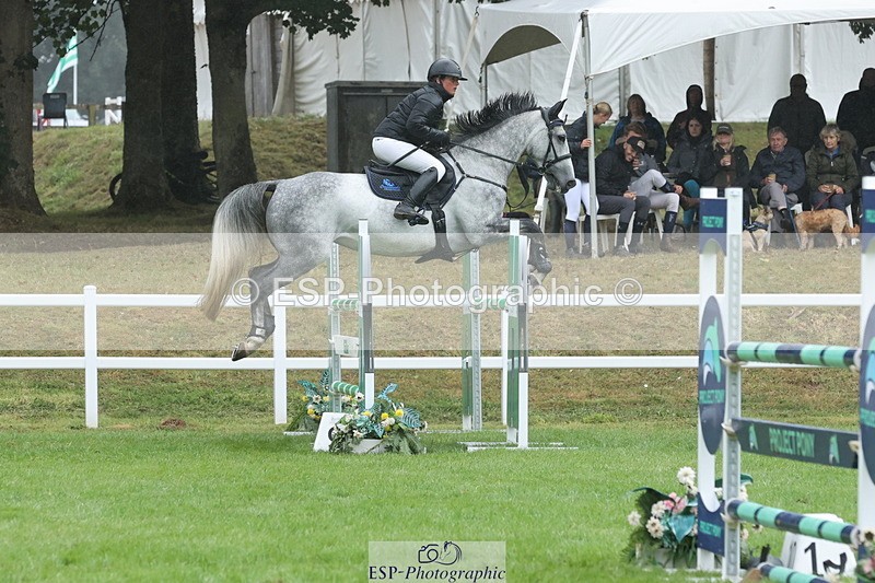 250830A-131759-06624 - Cls 16 Snr Newcomers and 1.10m Open