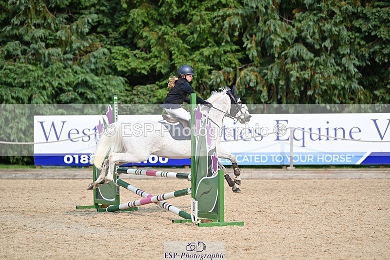 240818-162459-05441 - Cls 13 Pony Intro 70cm