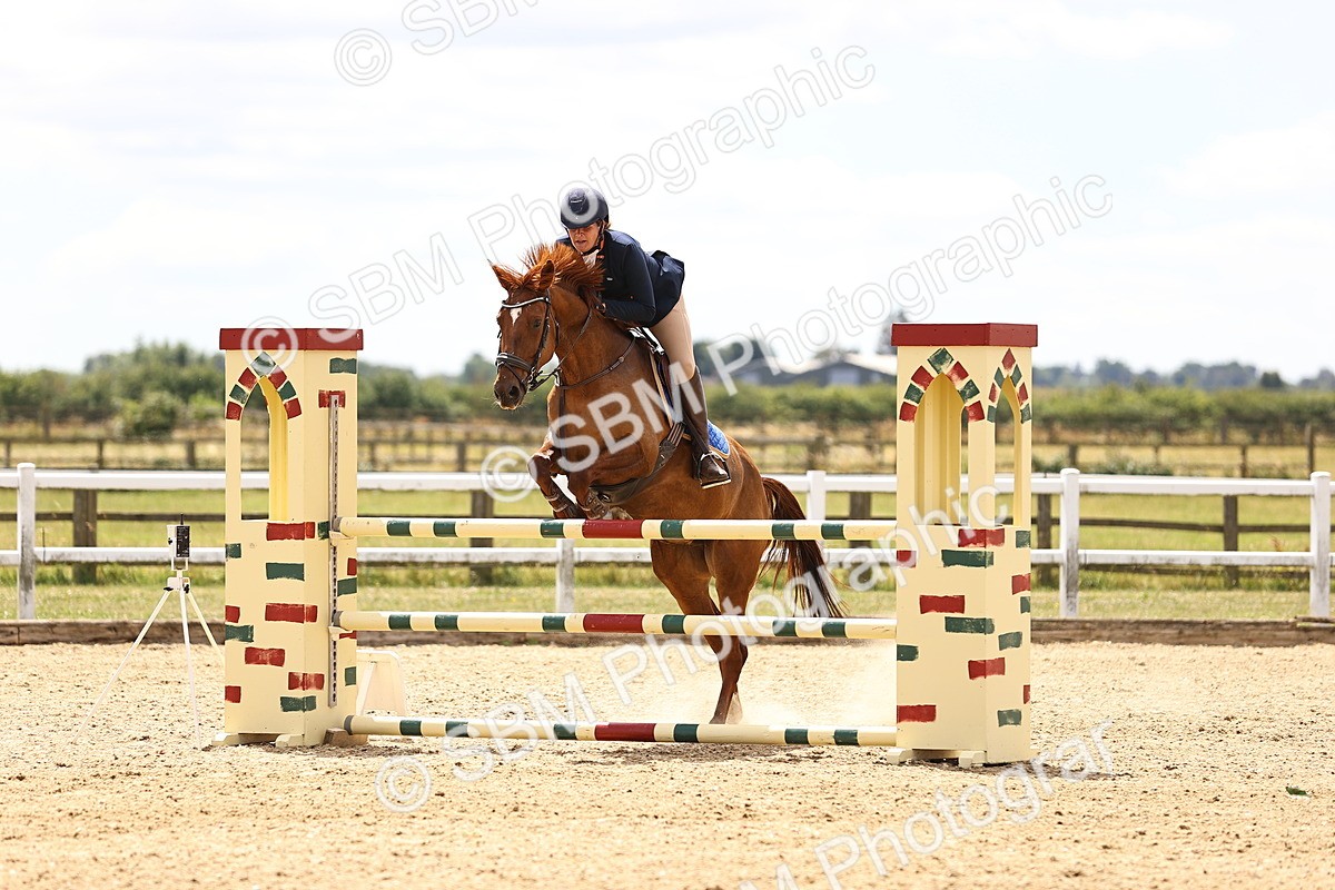 SBM_000910 - Class 5 - 1.05m Amateur Championship Qualifier