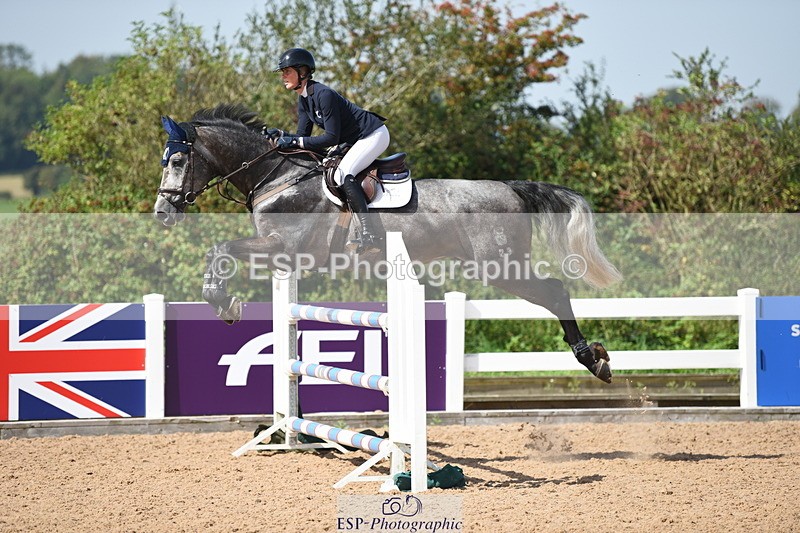 230906A-123744-00265 - Newcomers & 1.10m Open