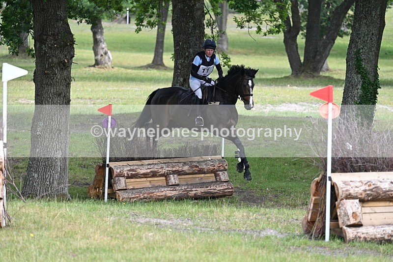 WJ7_8900 - Time 10:45 to 11:03