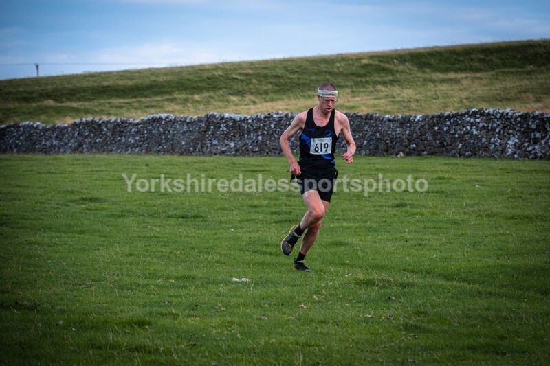 DSCF4011 - Eshton Moor  - Wharfedale Harriers
