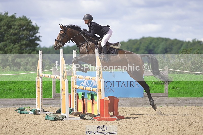230806A-124626-02057 - Cls 14 Snr Foxhunter & 1.20m Open