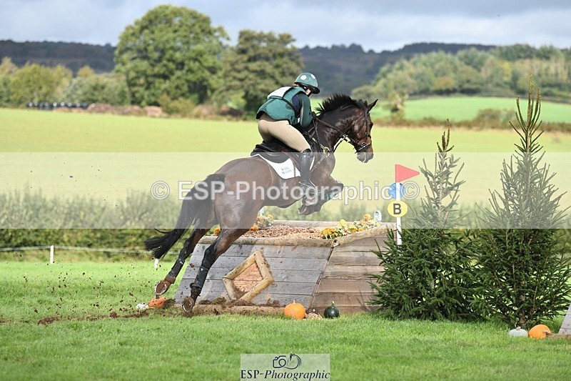 231020-121523-08529 - 062-CLASS.ROMANCE-Eleanor.Hope-XC