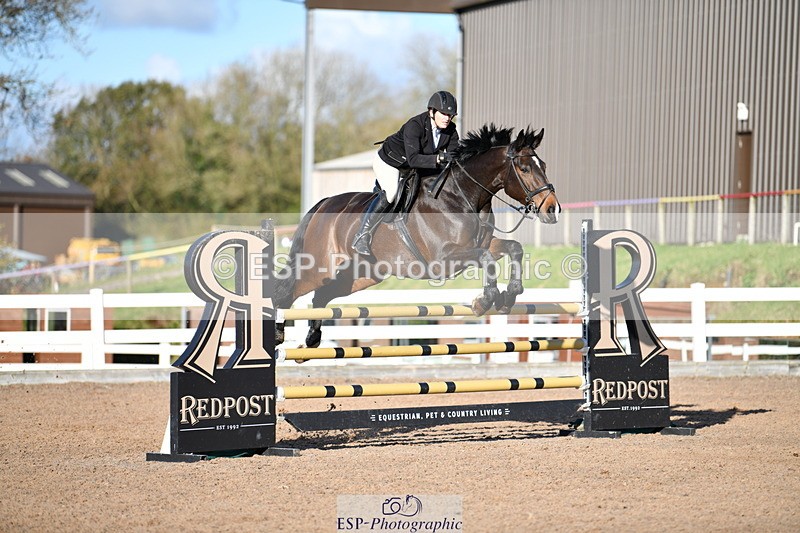 231110A-150850-00979 - Cls 6 Foxhunter & 1.20m Open