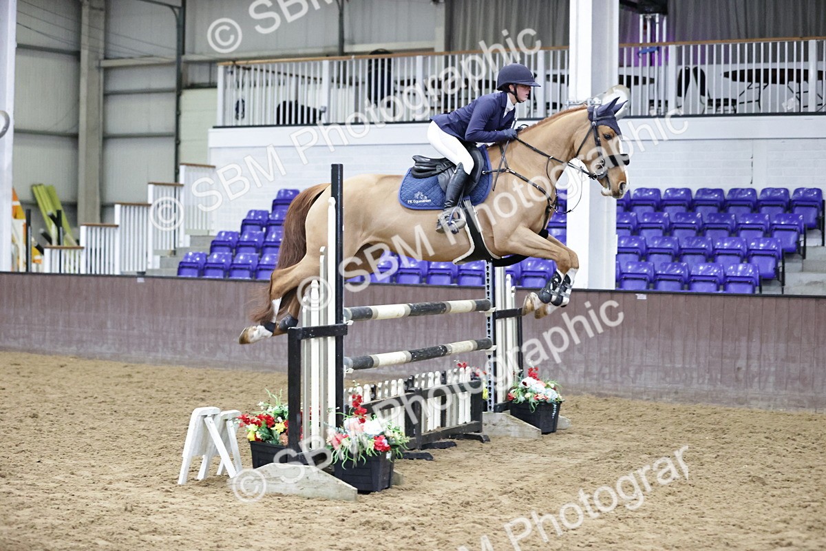 SBM_001496 - Class 4 - Senior Newcomers/ 1.10m Open