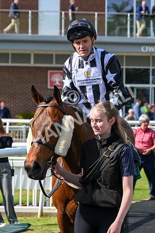 020526-Race 5-Emperor Caradoc-9946 - Race 5 3.55pm Alison And Andrew Richardson Ruby Anniversary Handicap