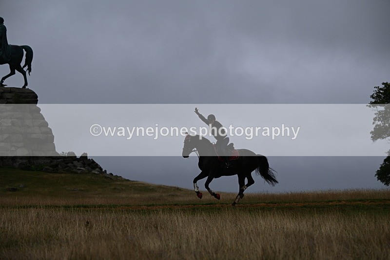 DSC_1695 - Time at Statue 12:13 to 12:32