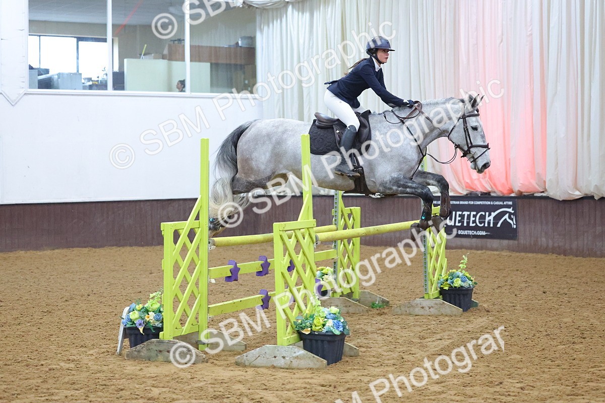 SBM_008748 - Class 22  - Senior Newcomers/ 1.10m Open - First Round (1.10m)
