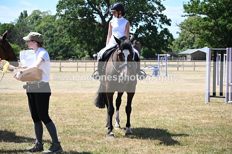 WJ6_6018 - Class 13 Novice 60cm
