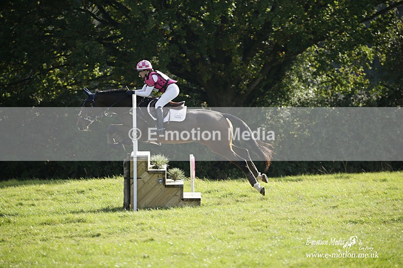  WWHT 171021 3942 - Open (1.00m)  17/10/21