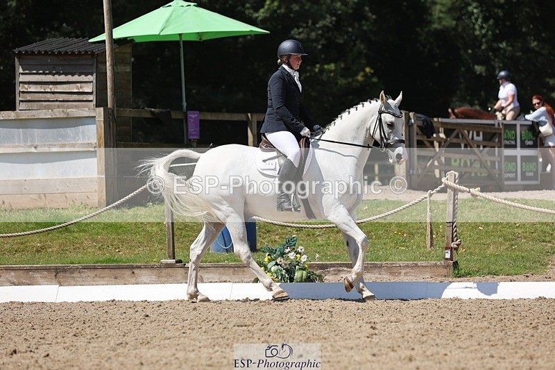 240719-114430-01475 - 156-Jessica_Perry-Silver_Secret