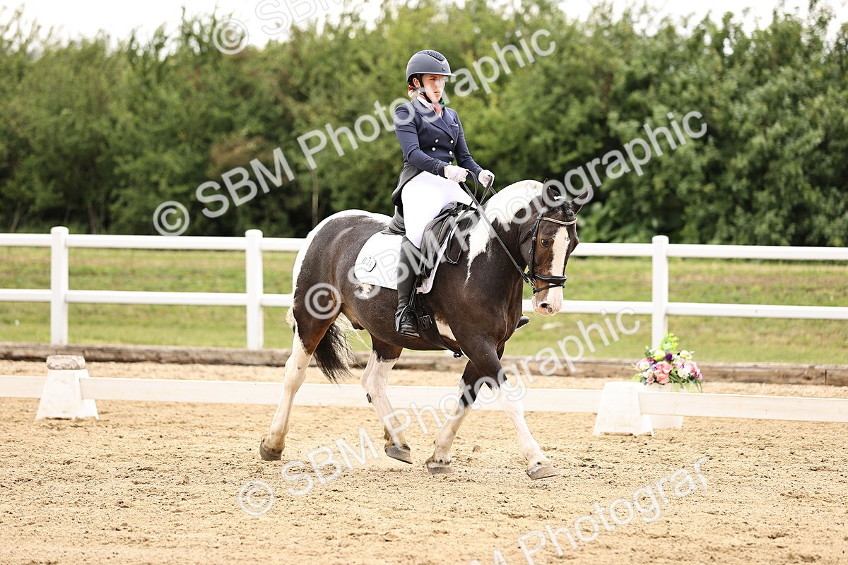 SBM_002114 - Class 2 - Novice 4 - 10.36-11.39