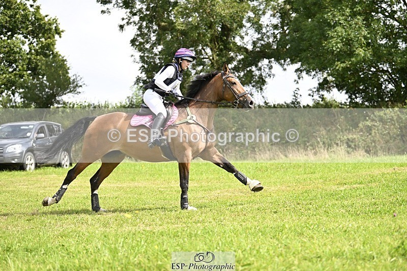 240831A-132952-02616 - 069-Darcey.Cutts-KATERINA