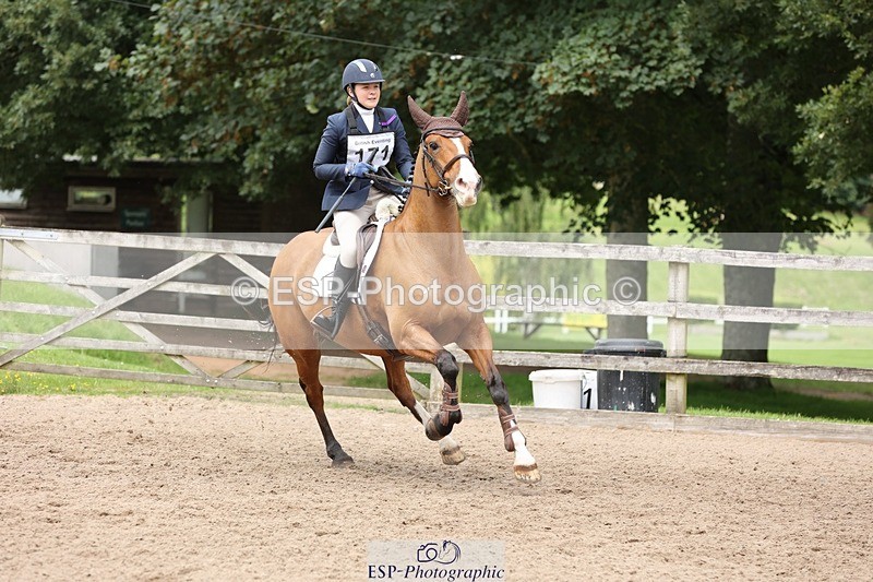 240803-134135-05673 - 171-Lizzie_Clark-ROYAL_OAK_HEART