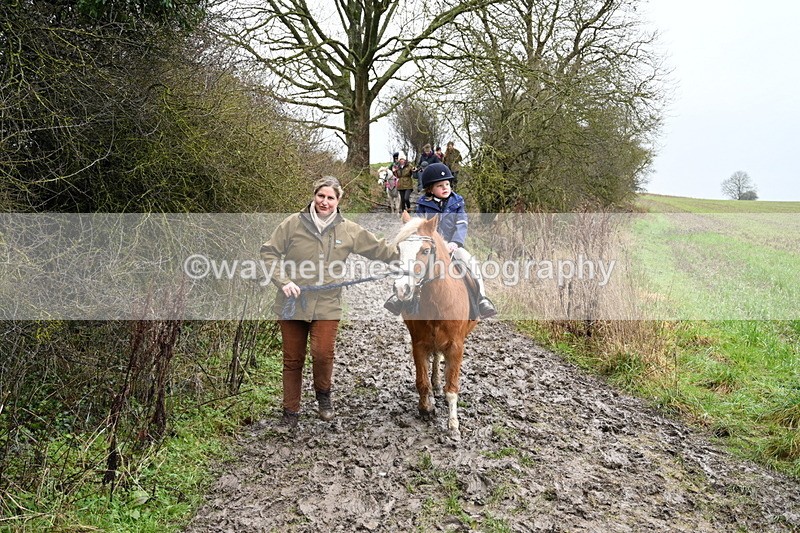 WJ7_9570 - Walk out..