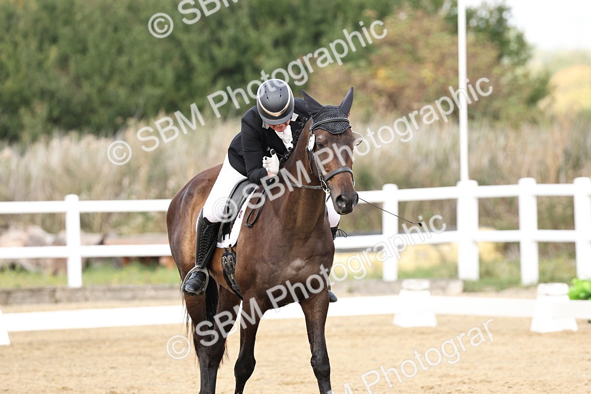 SBM_018191 - Class 16 - Novice 5 - 11.12-12.01