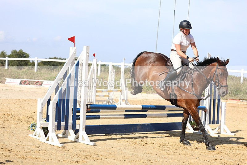 3E7A1119 - Class 7: 70cm Senior