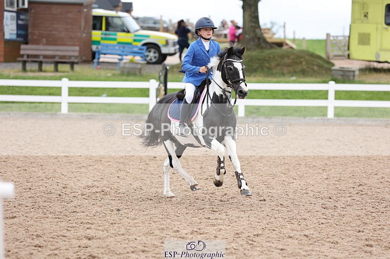 240630A-180615-16296 - Cls 28 Stepping Stones 128cm + 138cm