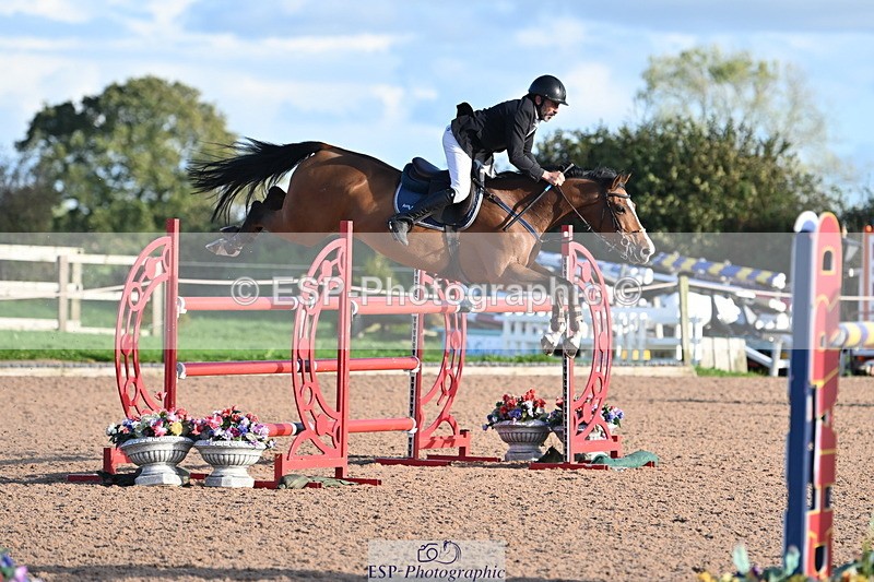 231014A-182143-06371 - Cls 21 National 1.30 & 1.40m Open