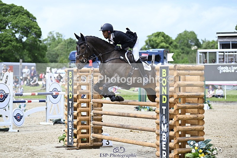 250525A-142712-17852 - C-255-Rupert.Hyde-LEONIDAS.VAN.DE.CRUMELHAEVE