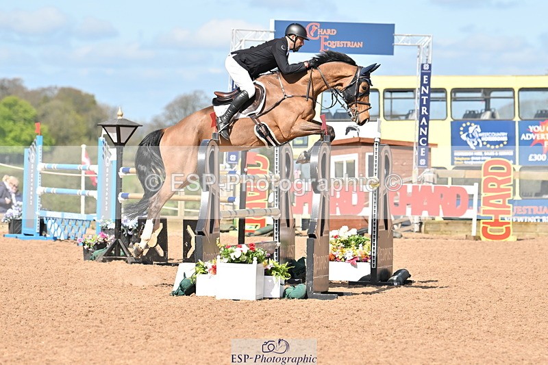 240418A-110251-02428 - Cls 5, 2 Star Medium Tour 1.35m