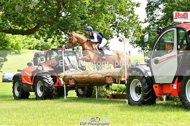 250525A-120122-16593 - D-412-Yasmin.Ingham-GOLIATH.DU.LOIR