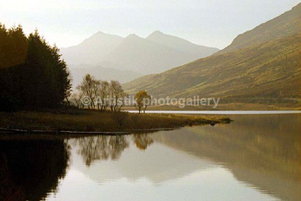 Snowdon Royal Bridge reflections hazy - Sceniks.com - Snowdonia landscape photographs by Dave O'Shea
