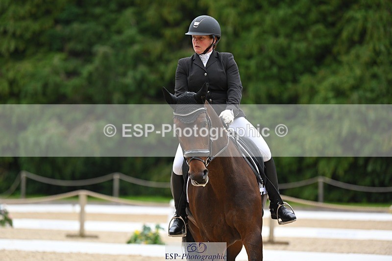 230813-175249-08768 - Cls 14 Medium Silver 16.45 to End