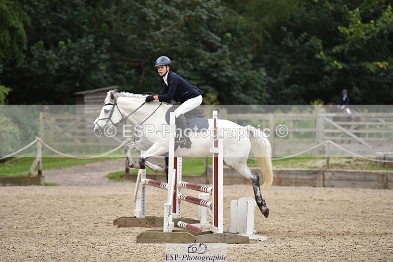 240802-105604-01017 - 80cm Round 1