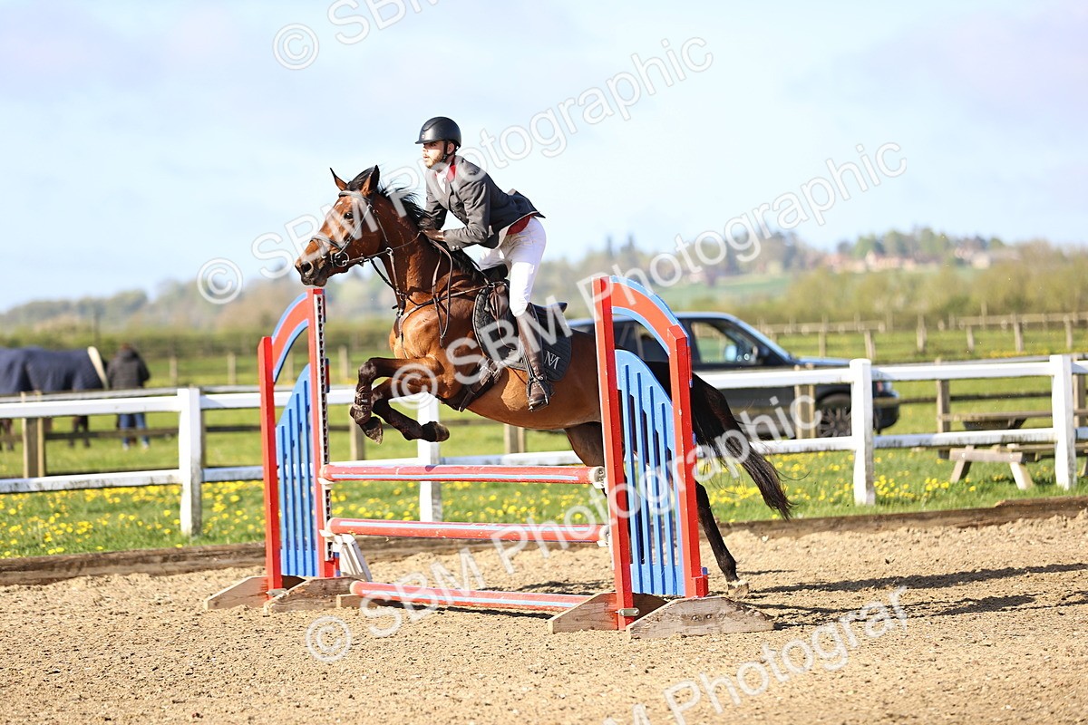 SBM_002806 - Class 14 - Clear Round