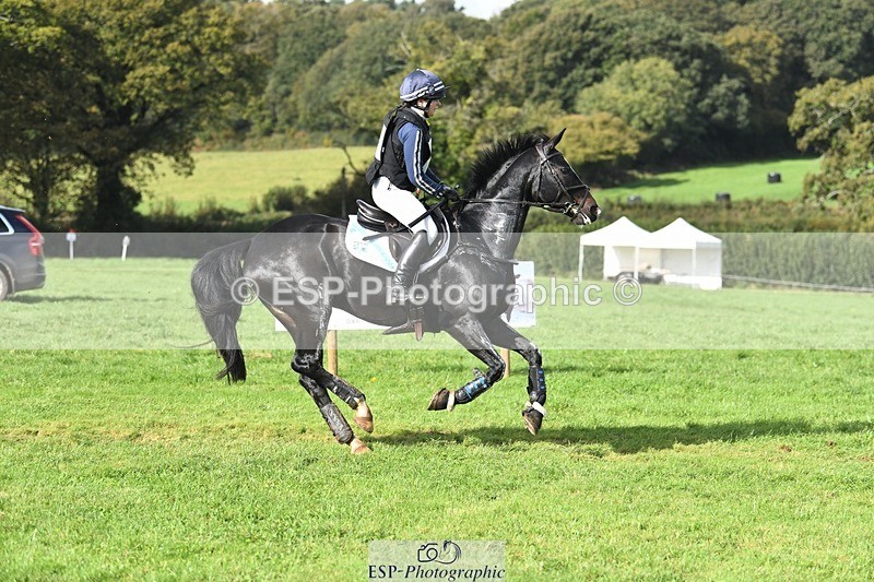 231020-115119-07247 - 054-PORSCHE-Coco.Lanni-XC