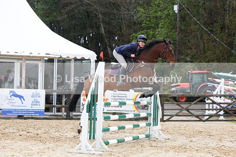 3E7A1437 - Class 6: Senior 1.05m