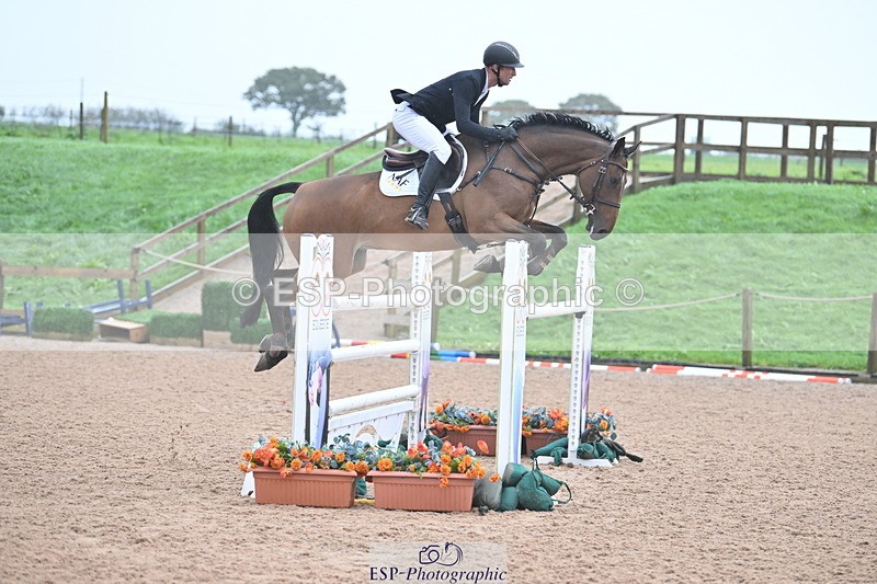 231013A-160248-03190 - Cls 10 National 1.30m Open