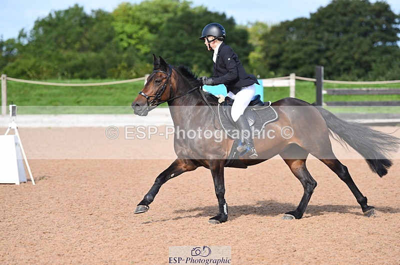 230716A-092428-01917 - Cls 32 Stepping Stones 128cm & 138cm