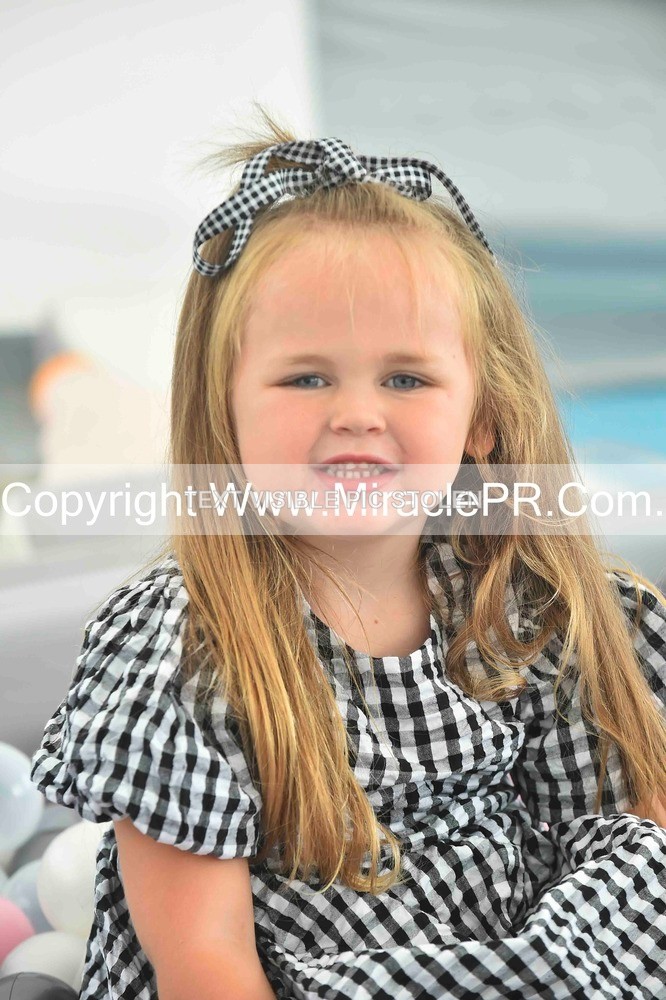 SH4_1141 - Bonny baby competition.