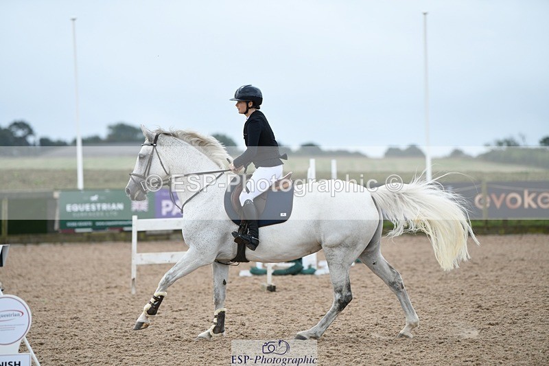 250807-114912-00826 - 1m Round 1